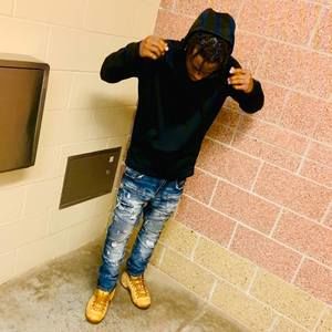 Meet your Posher, Darrius